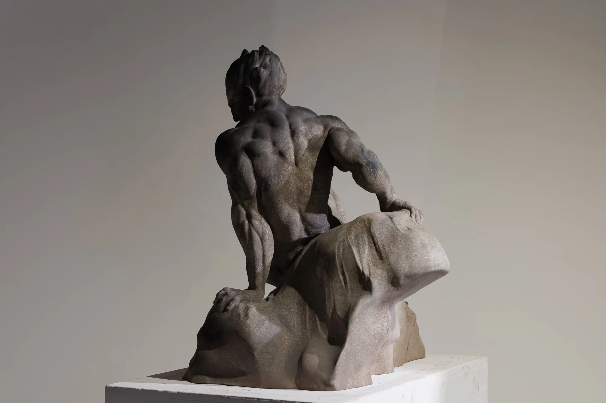 Reve-tintinolho, Daniel Gamelas, 2023, Painted resin
