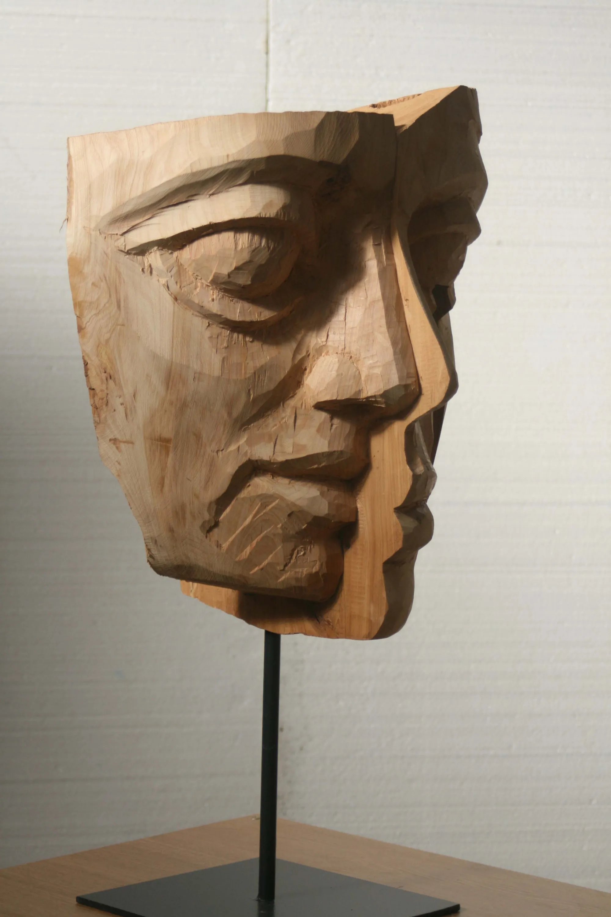 Dupla Face I, Nogueira Lopes, 2013, Cedar wood