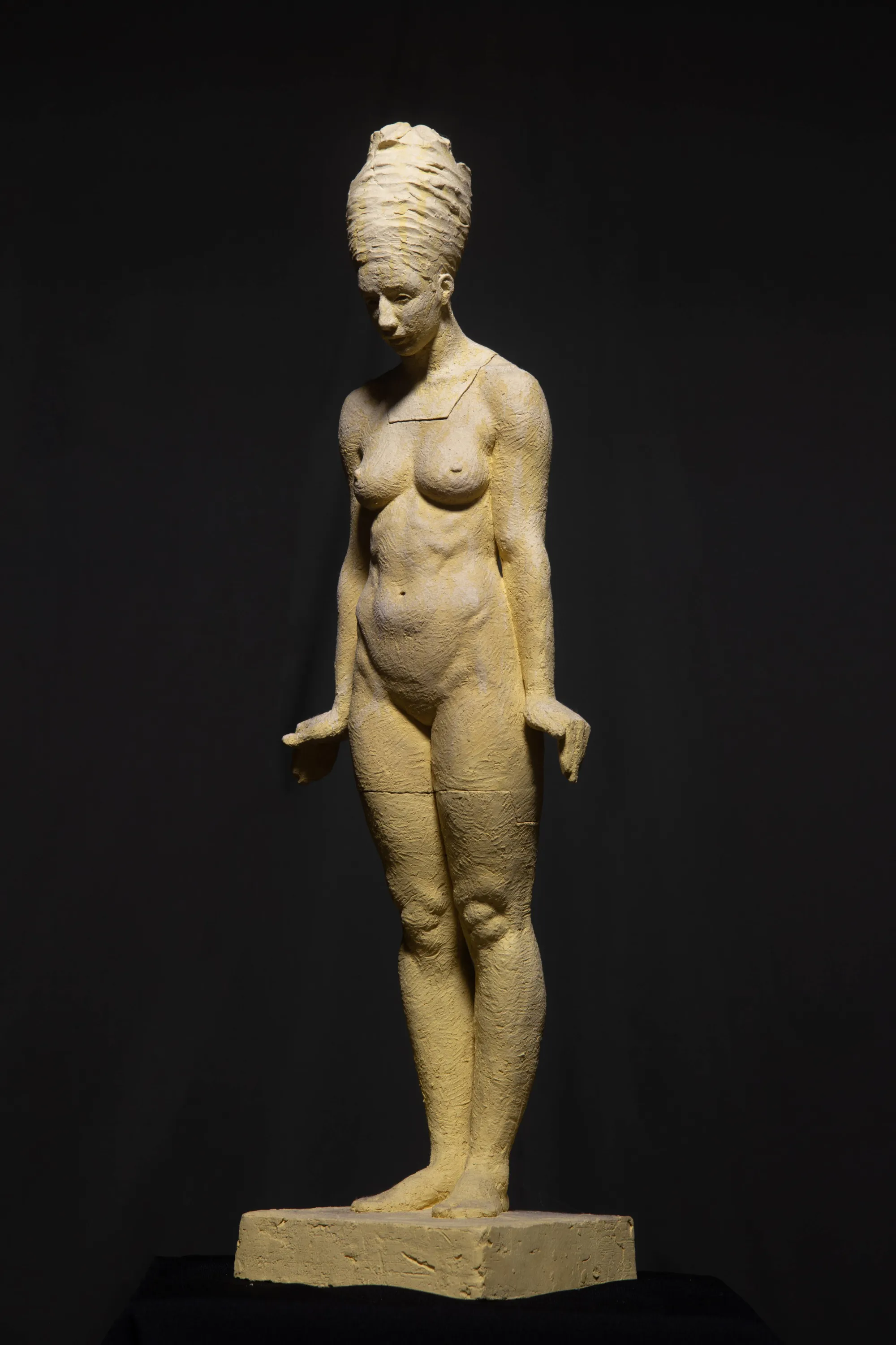 Chamadora de Espíritos #2, Daniel Gamelas, 2018, Ceramic with engobe