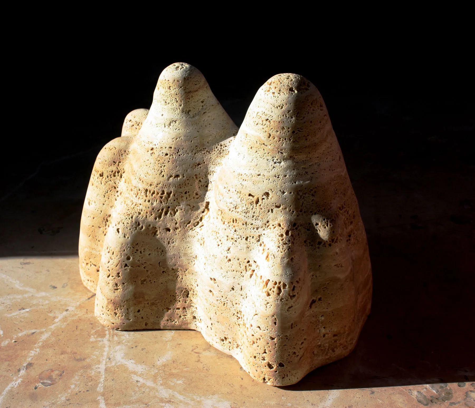 Montanha II, Vítor Ribeiro, Travertine