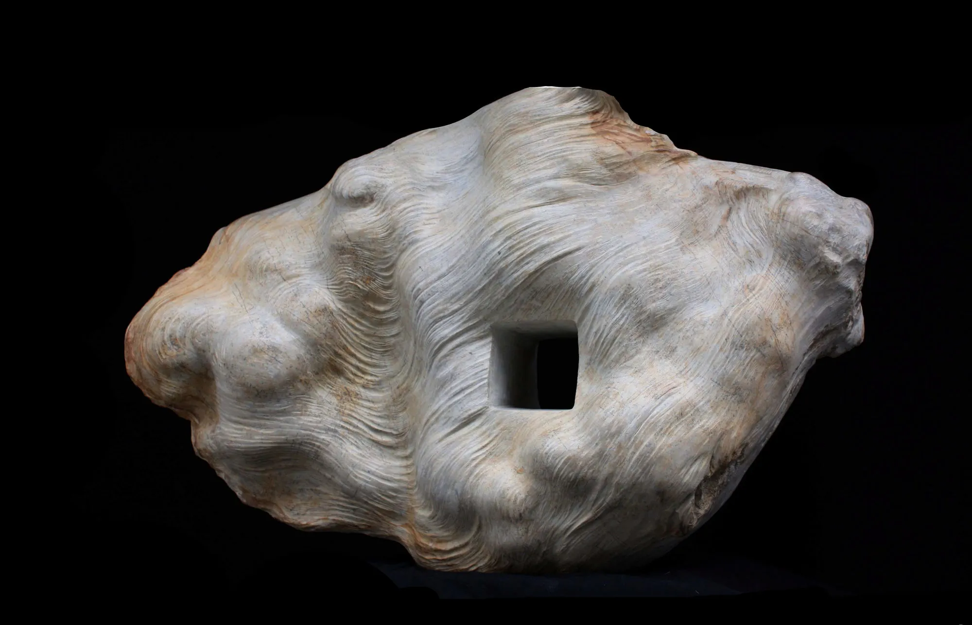 Casa do vento II, Vítor Ribeiro, 2012, Pedra da Mata stone
