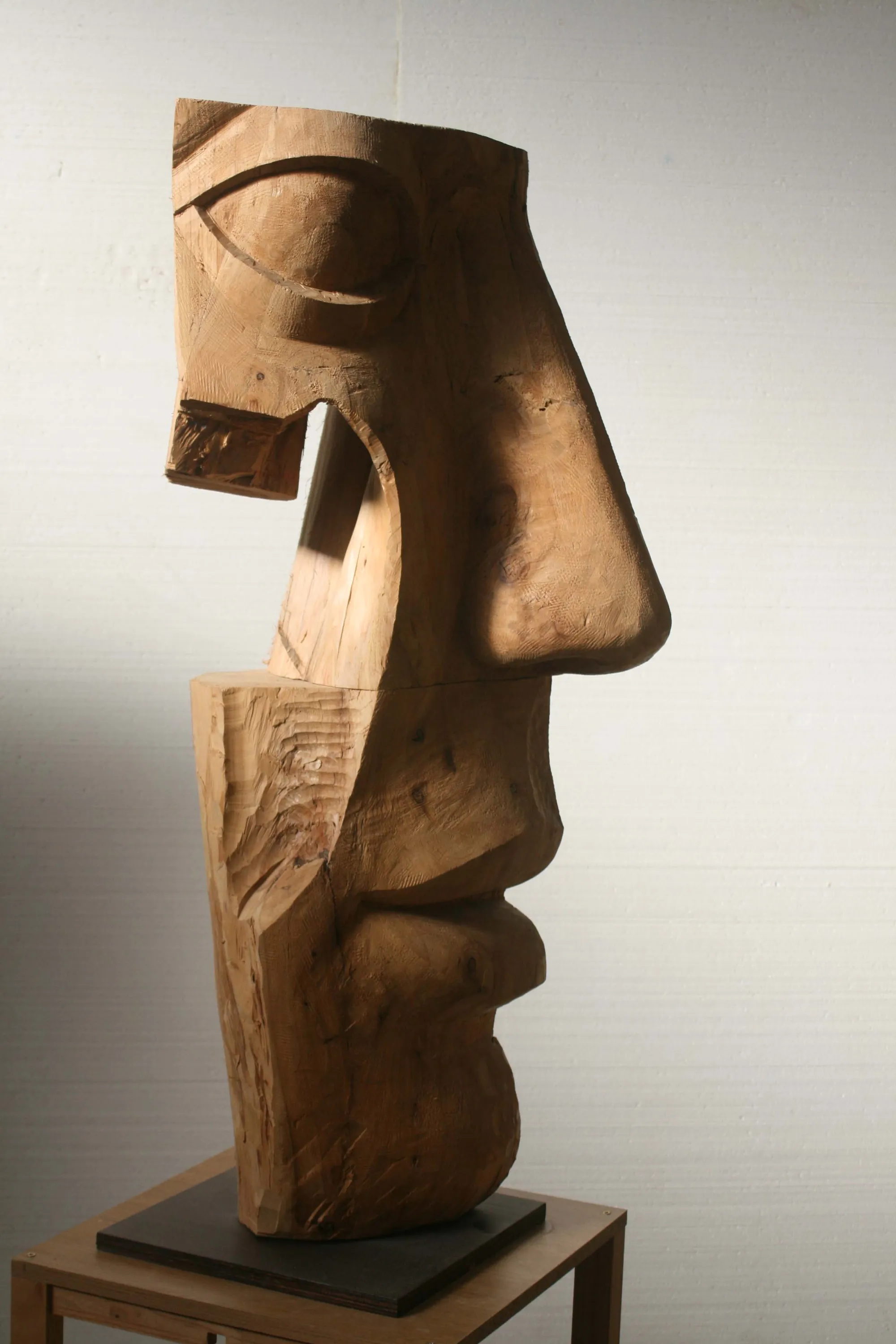 Cabeça de Homem, Nogueira Lopes, 2012, Cedar wood