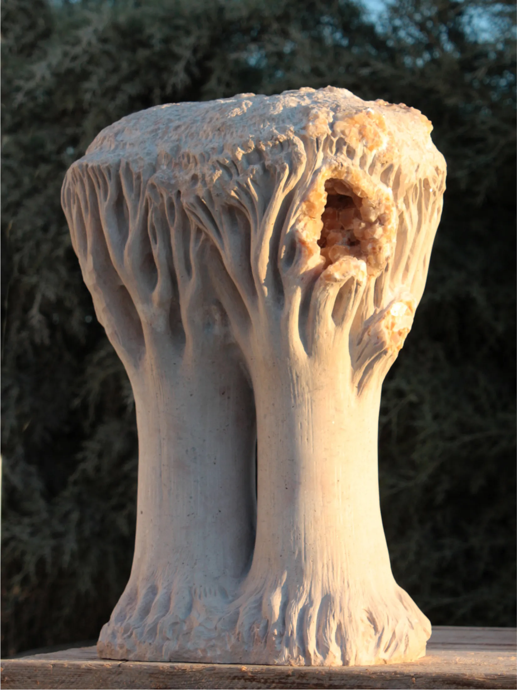 Árvore dos dias de sol, Vítor Ribeiro, 2011, Santo António breccia