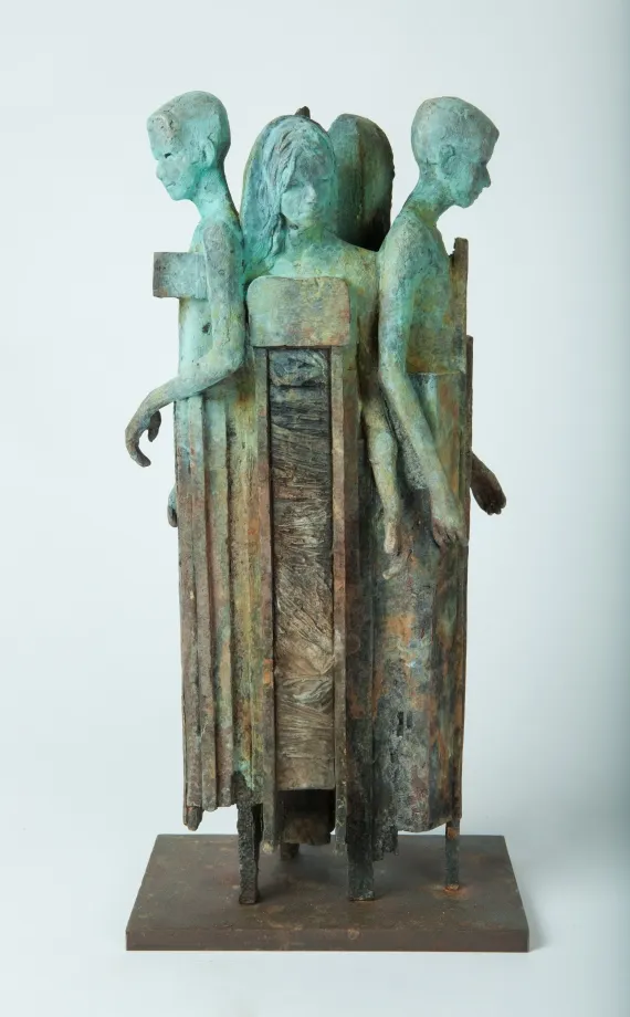 Family, Jesús Curiá, 2024, Bronze