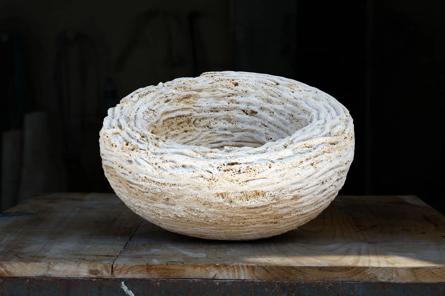 Ninho, Vítor Ribeiro, Travertine