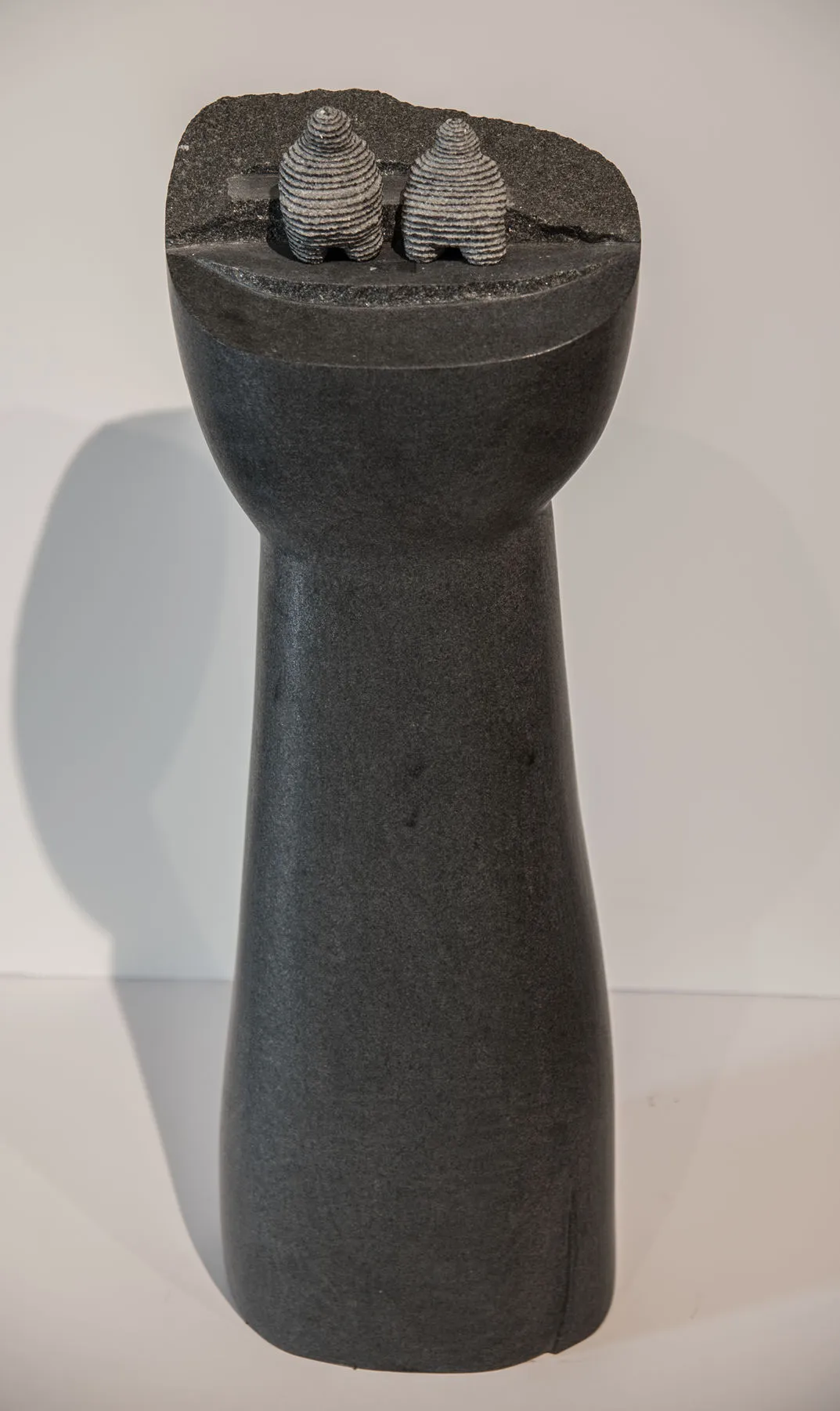 Flutuante, Shintaro Nakaoka, 2018, Granite sculpture