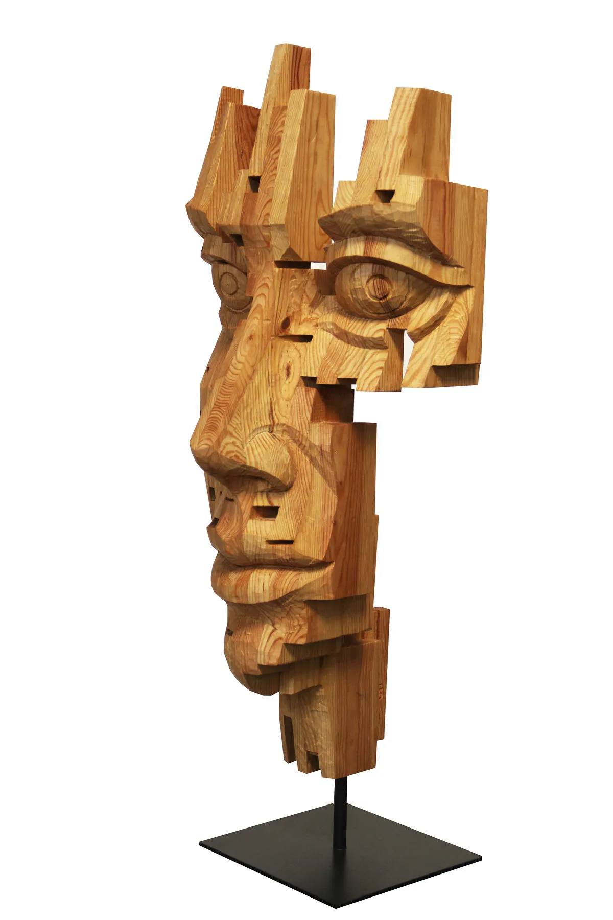 Cabeça de Jovem, Nogueira Lopes, 2026, Pine wood sculpture