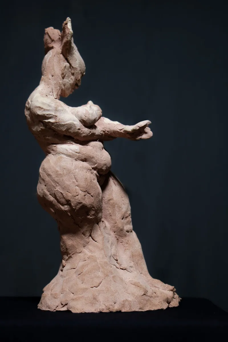 Às Deusas de Barro #3, Daniel Gamelas, 2025, Ceramic with engobe
