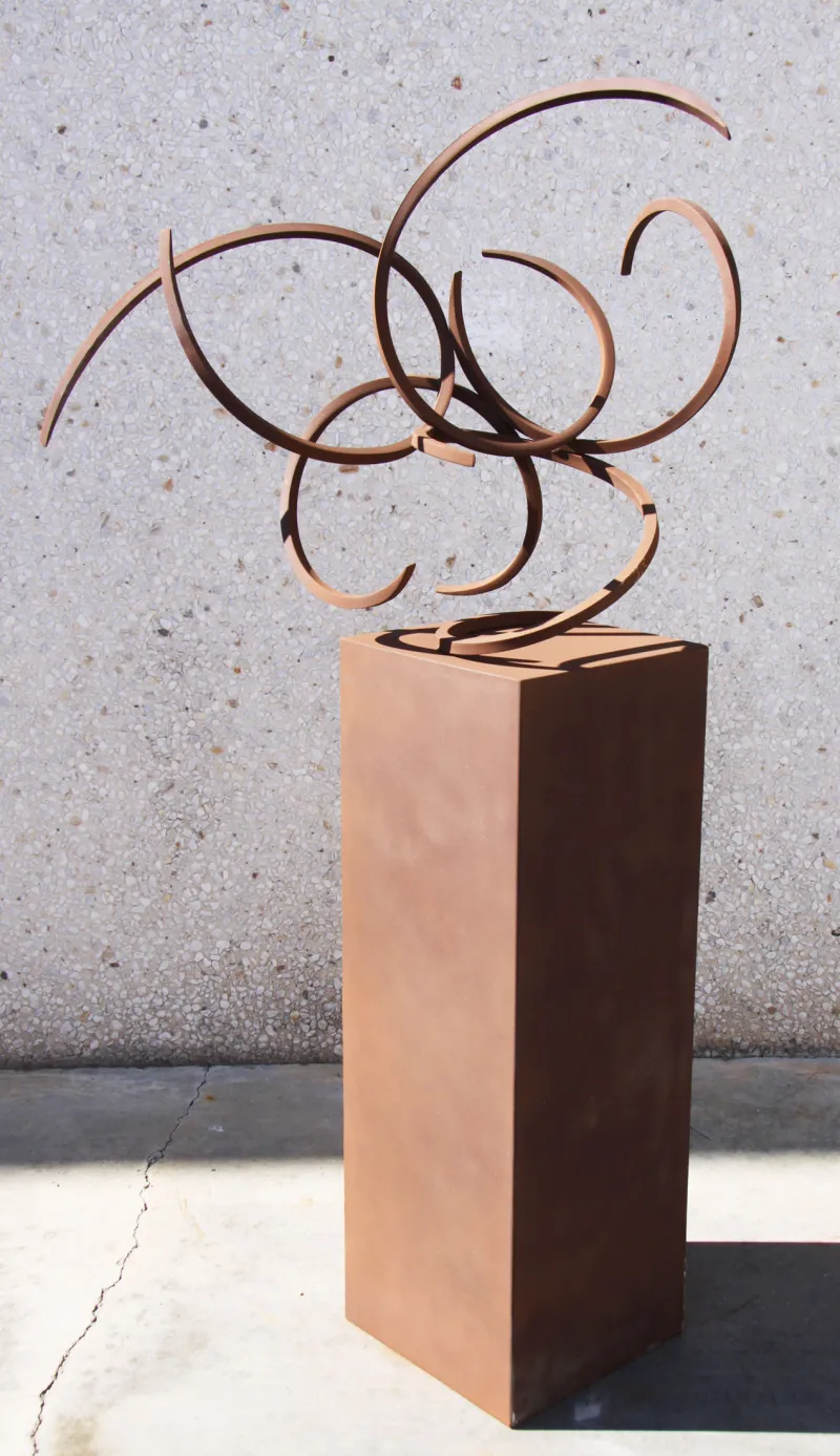 Flumen ergo momentum II, Mar Solís, 2016, Iron sculpture