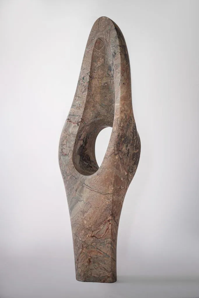 Gune, Tom Jablin, 2024, Opéra Fantástica marble sculpture