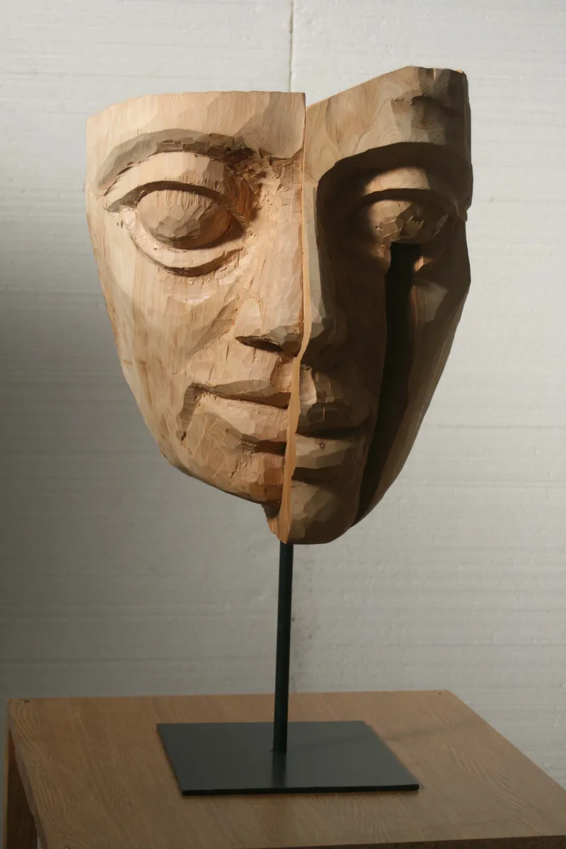 Dupla Face I, Nogueira Lopes, 2013, Cedar wood